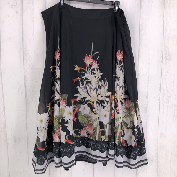 1x floral skirt