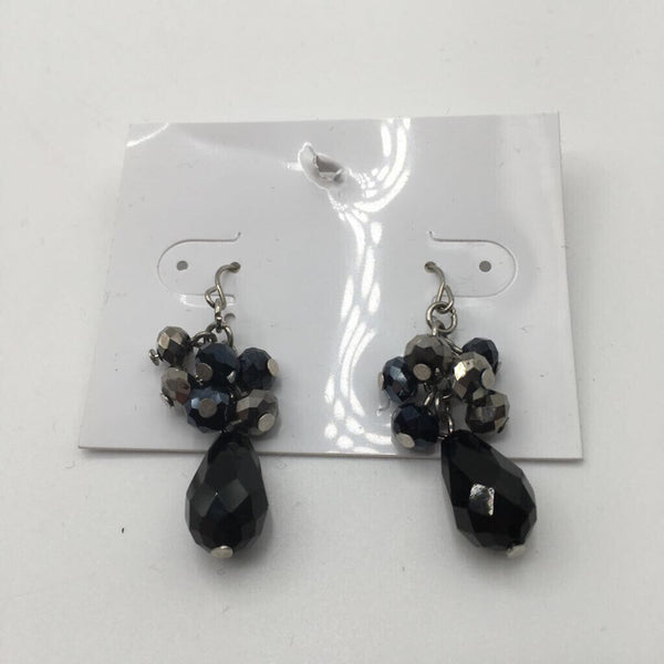 silvertone black bead chandelier earrings