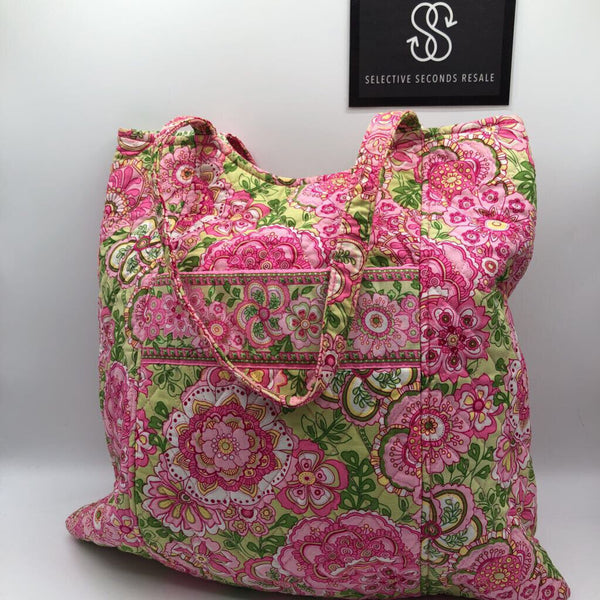 Quilted floral tote