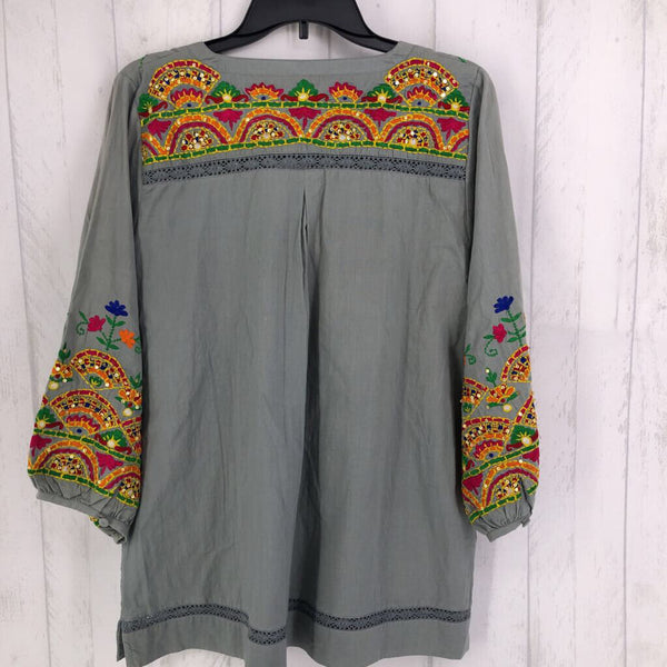 R96 L elbow slv embroidered top
