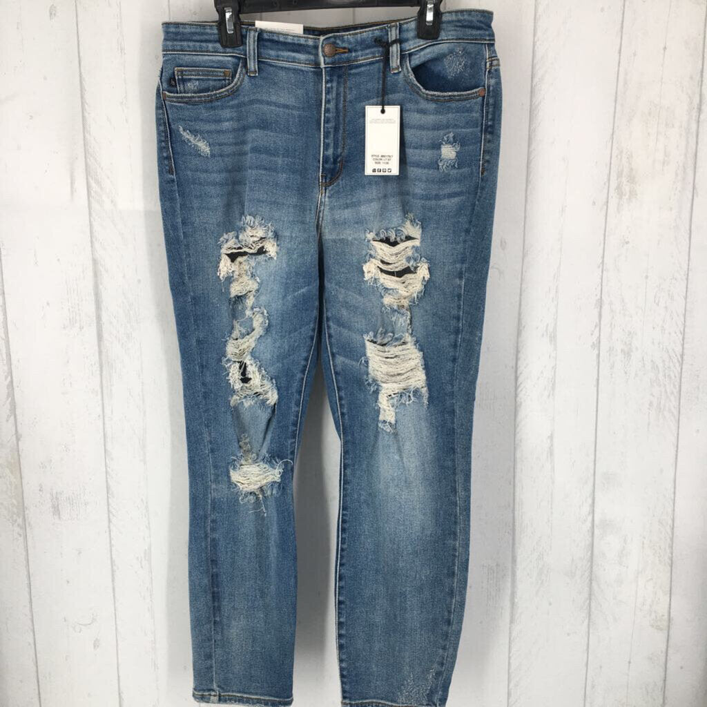 NWT 11 distressed jeans