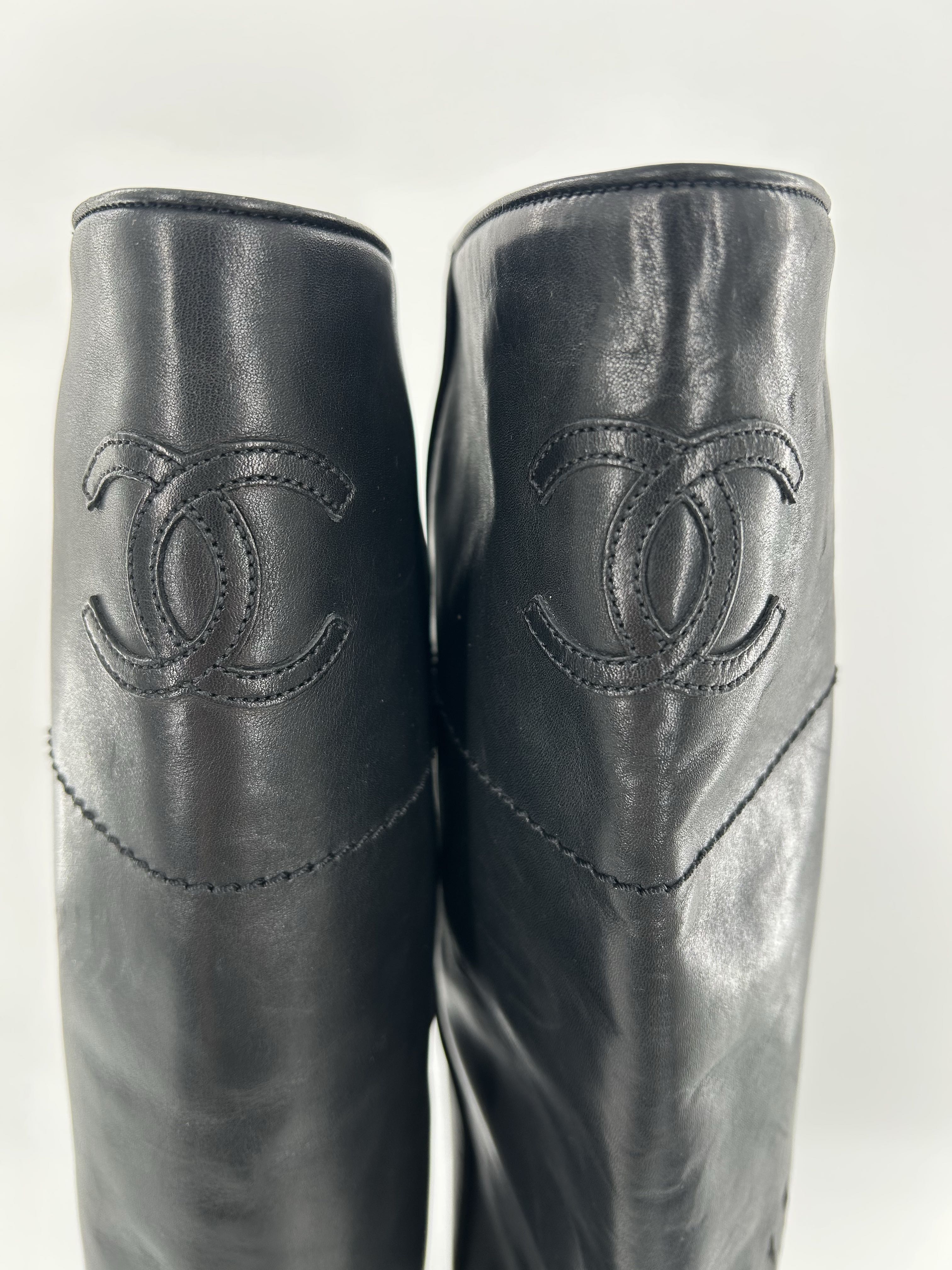 Chanel 2015 Interlocking CC Logo Black Leather Riding Boots size 10.5