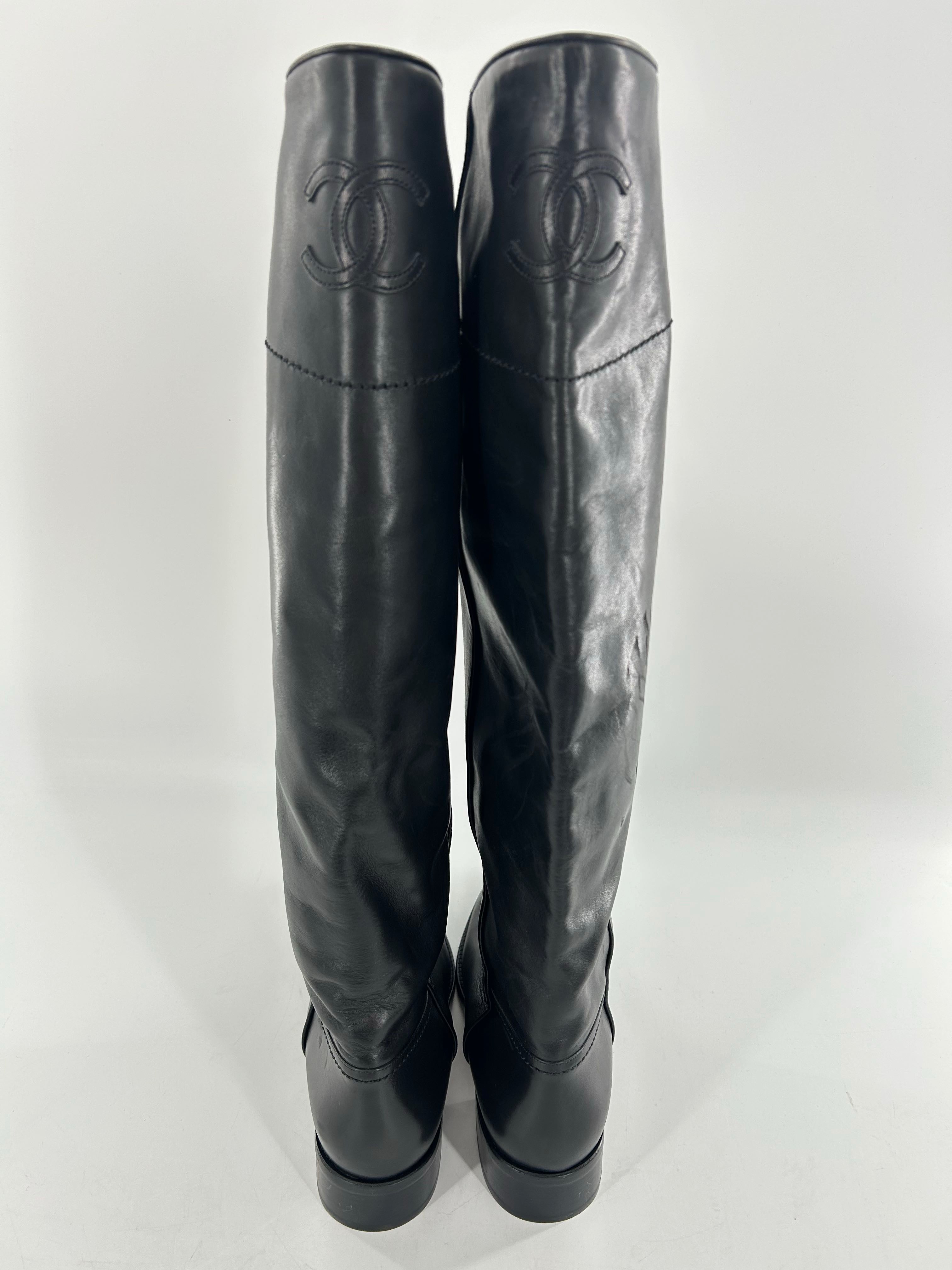 Chanel 2015 Interlocking CC Logo Black Leather Riding Boots size 10.5