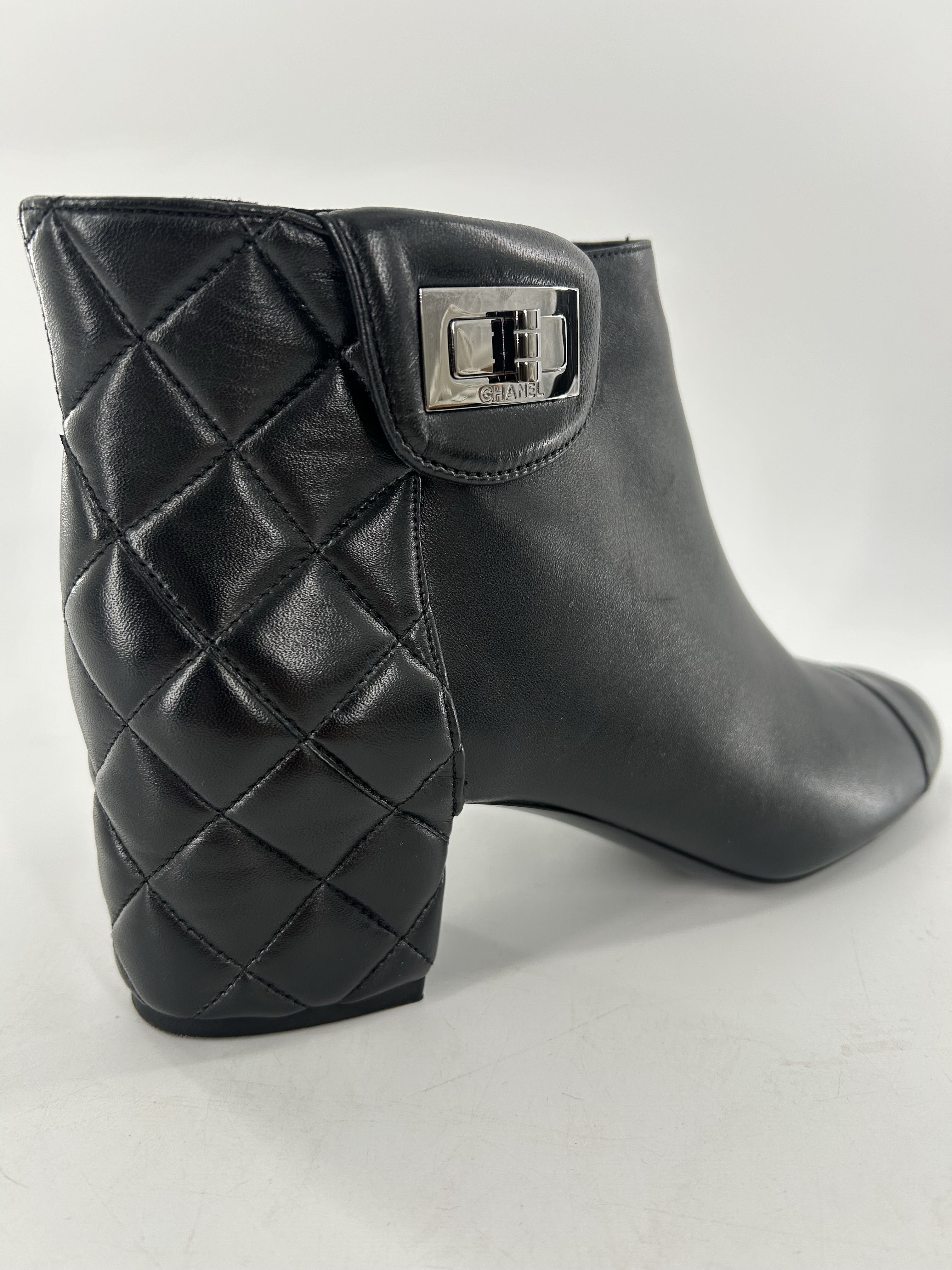 Chanel 2010n Quilted Ankle Boots w/ Turnlock Accent size 10.5