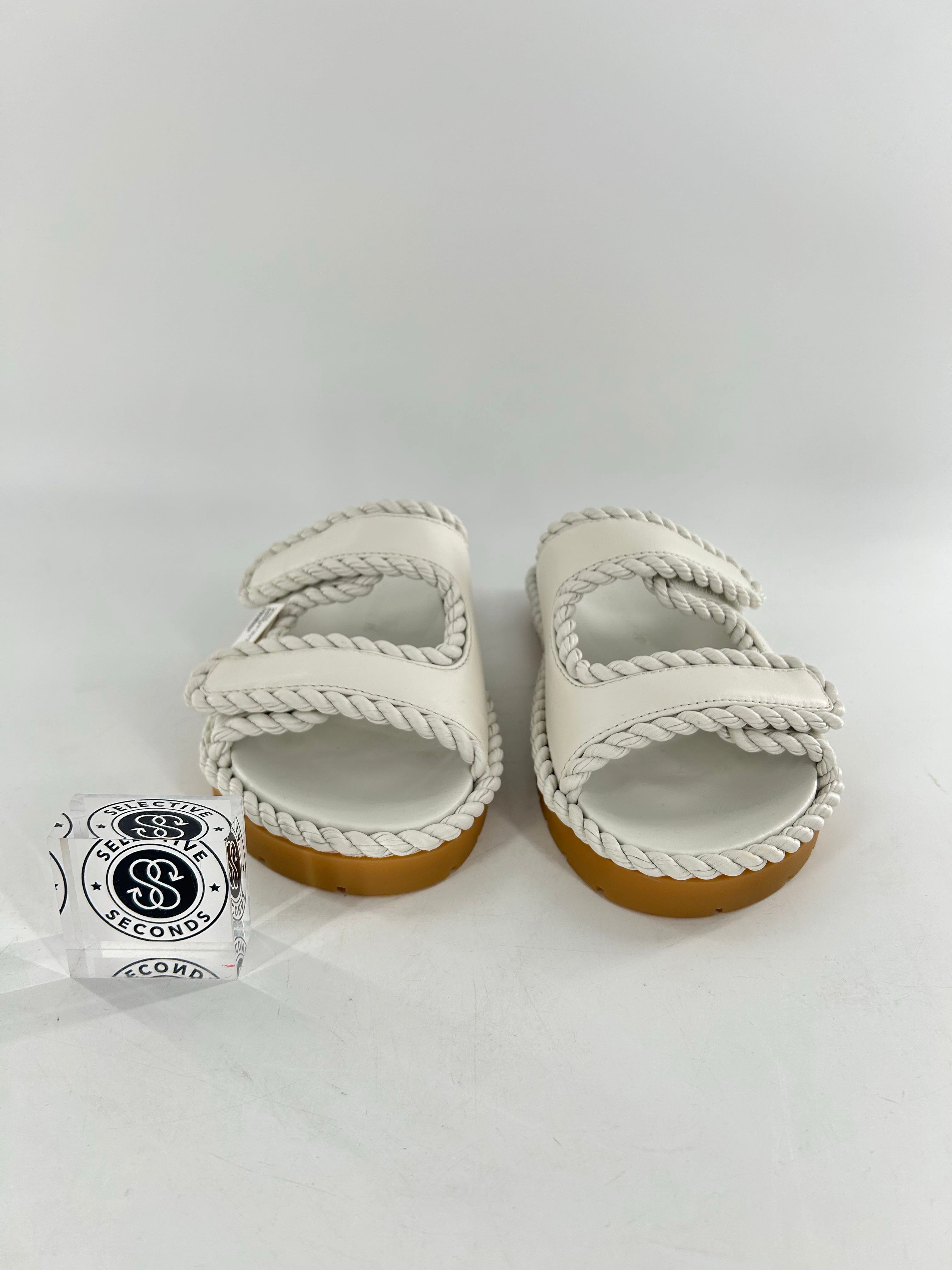 Jack Flat Sandal R1100 lambskin leather sandals w/ torchon piping