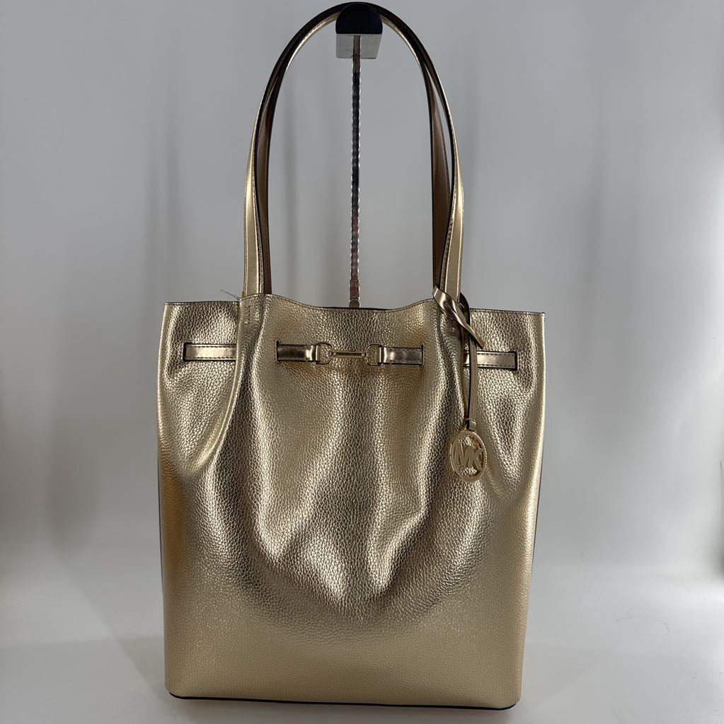 metallic shoulder bag