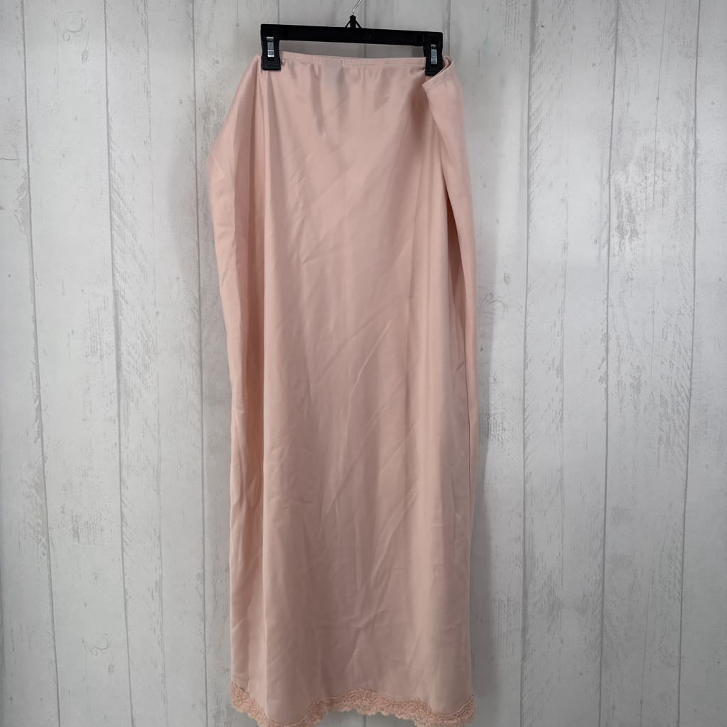 XL silky lace accent skirt