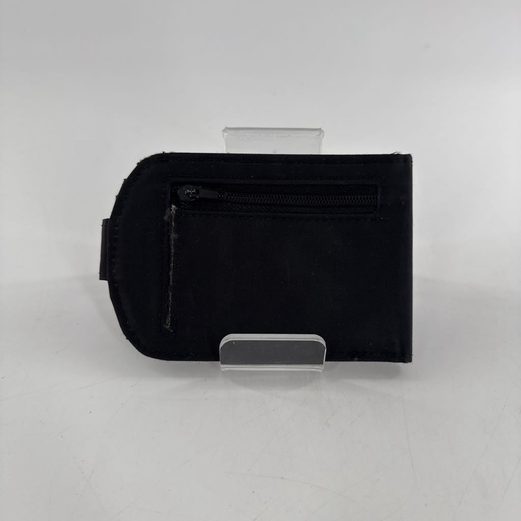 nylon bifold wallet