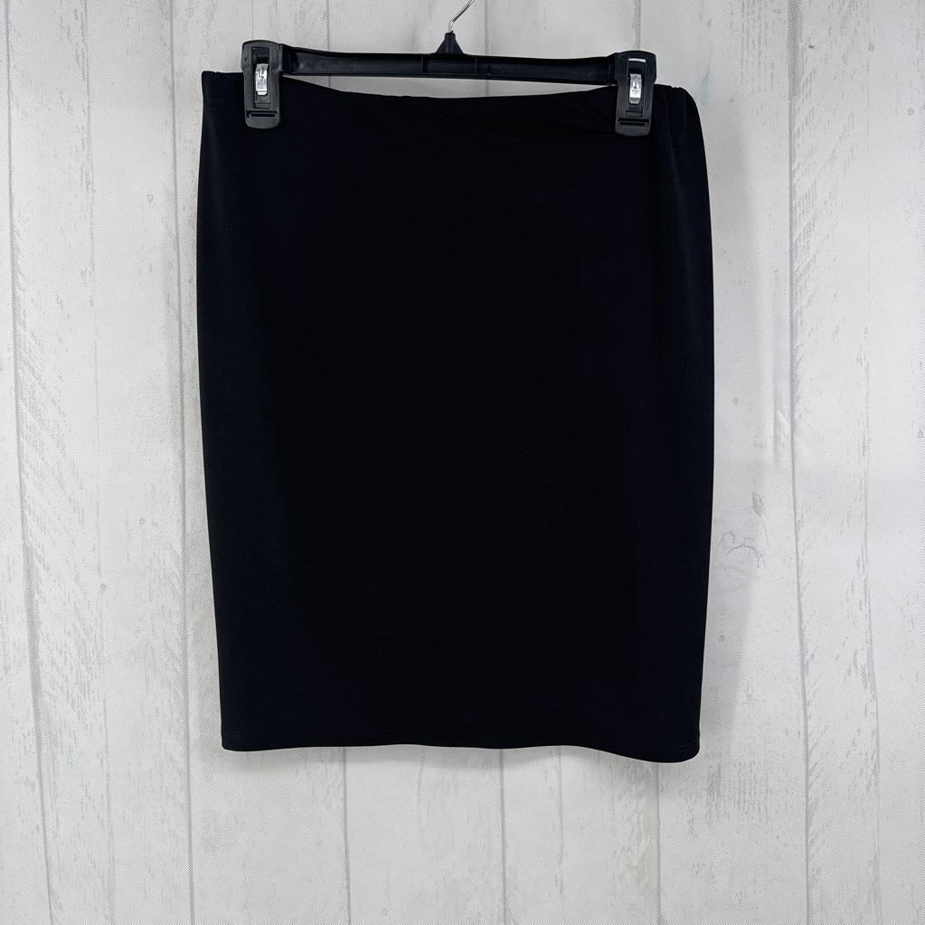 M pull on skirt