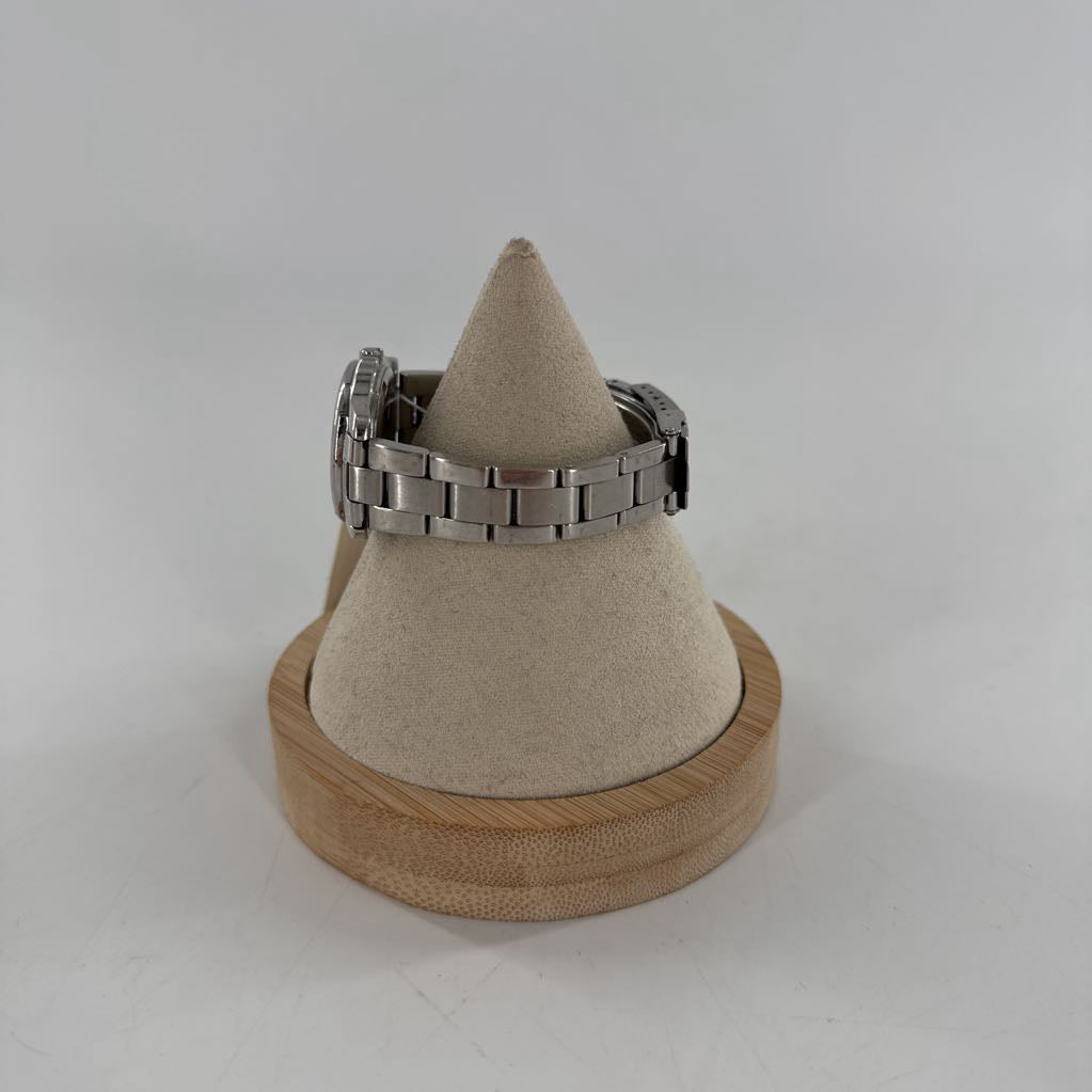 silvertone round face watch