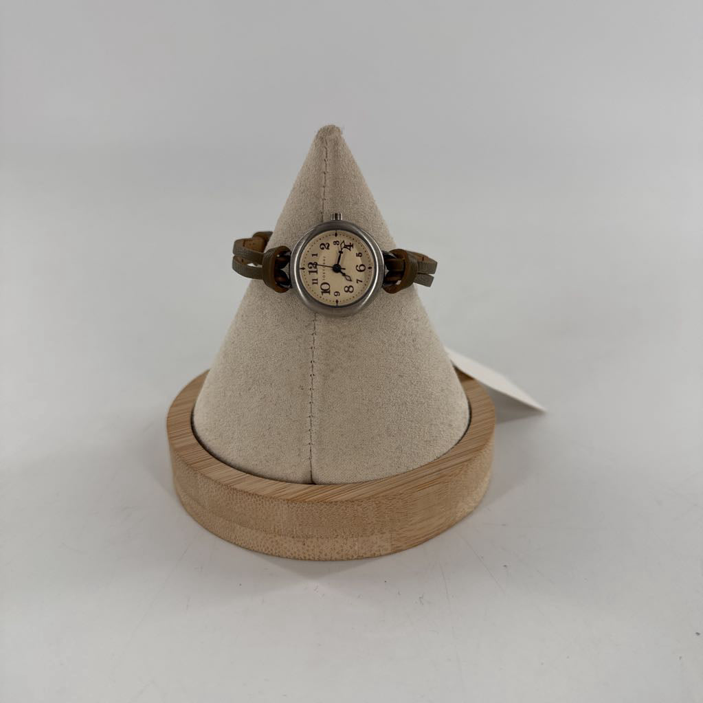 leather band round face watch