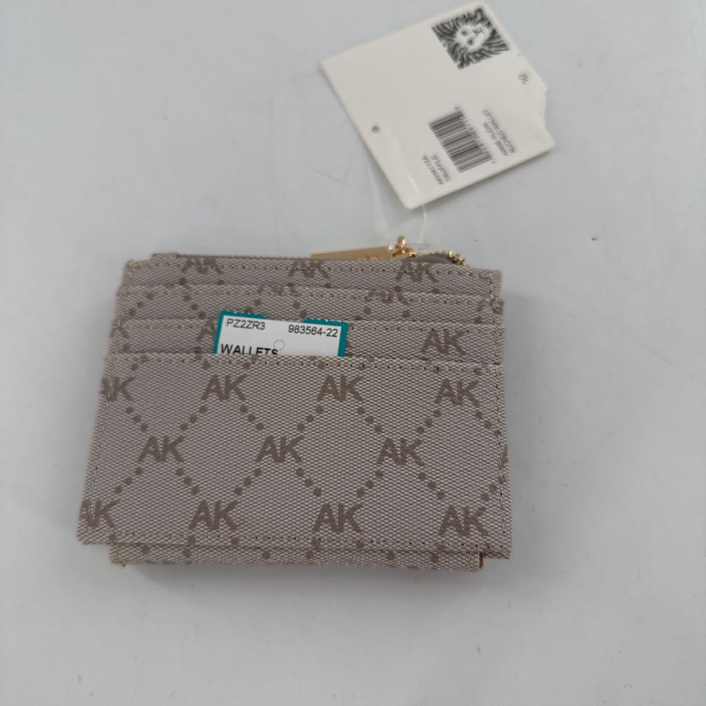 ruched bifold wallet