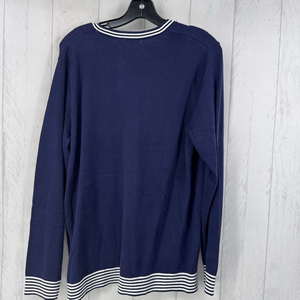 R55 L button down cardi