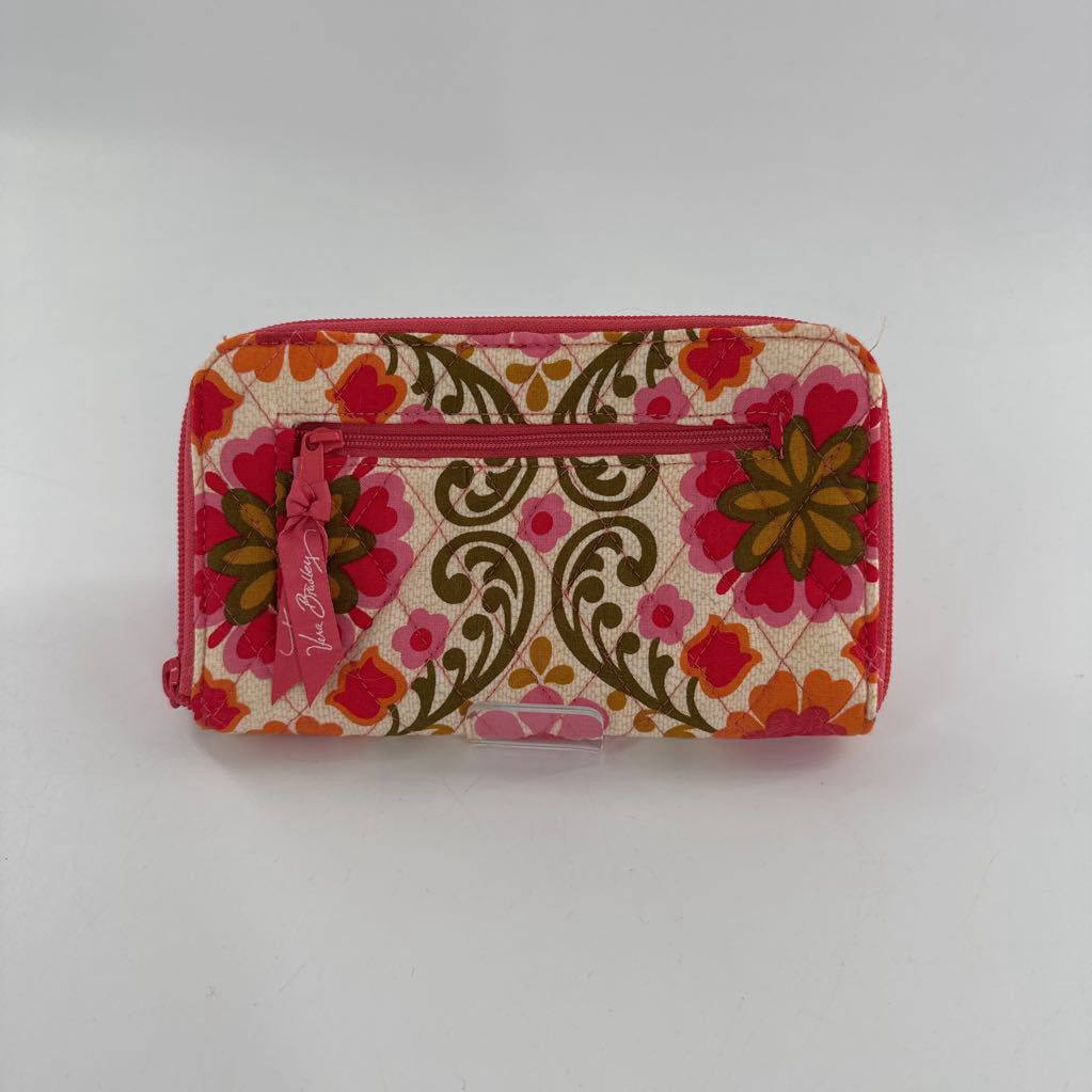 R39 floral zip around wallet