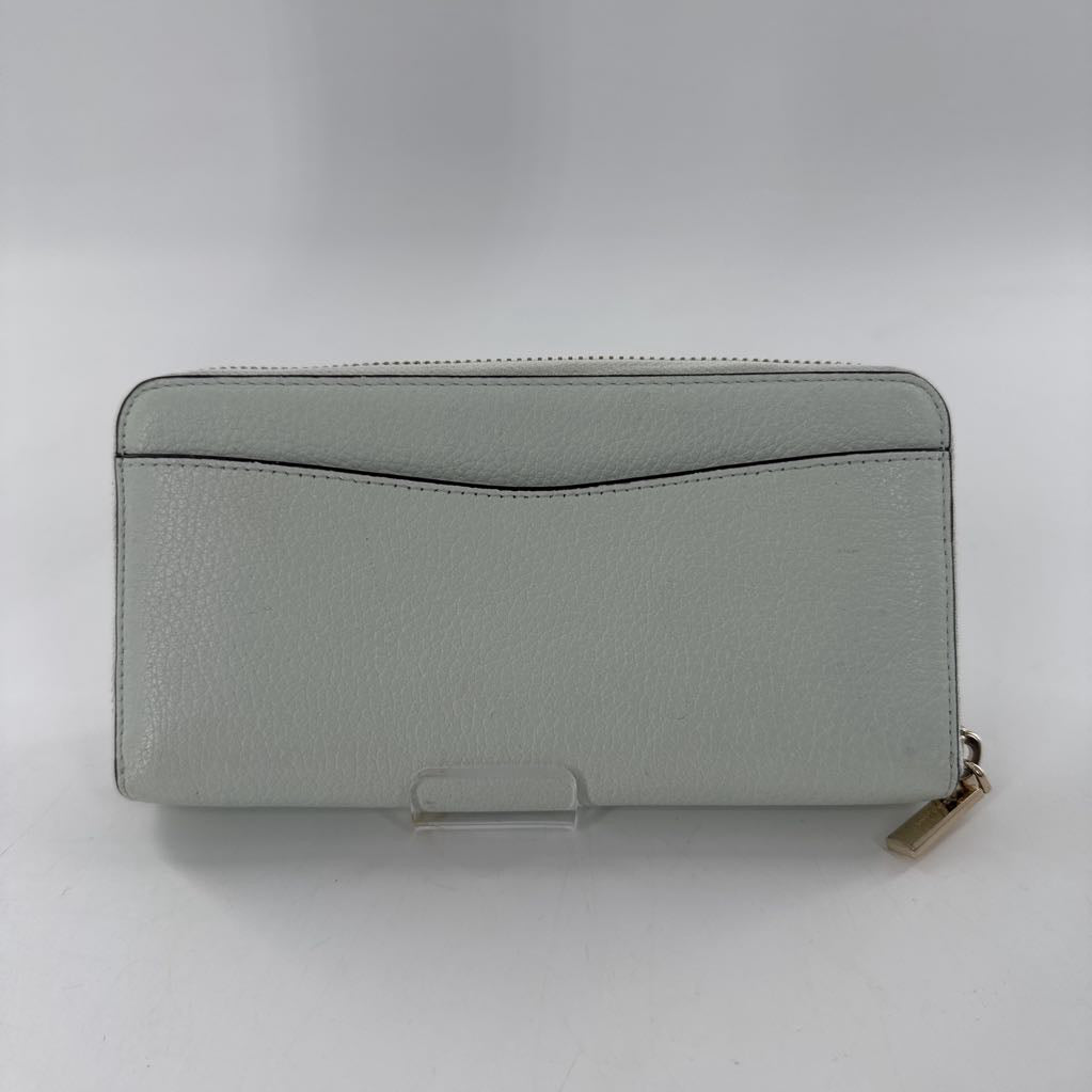zip around wallet
