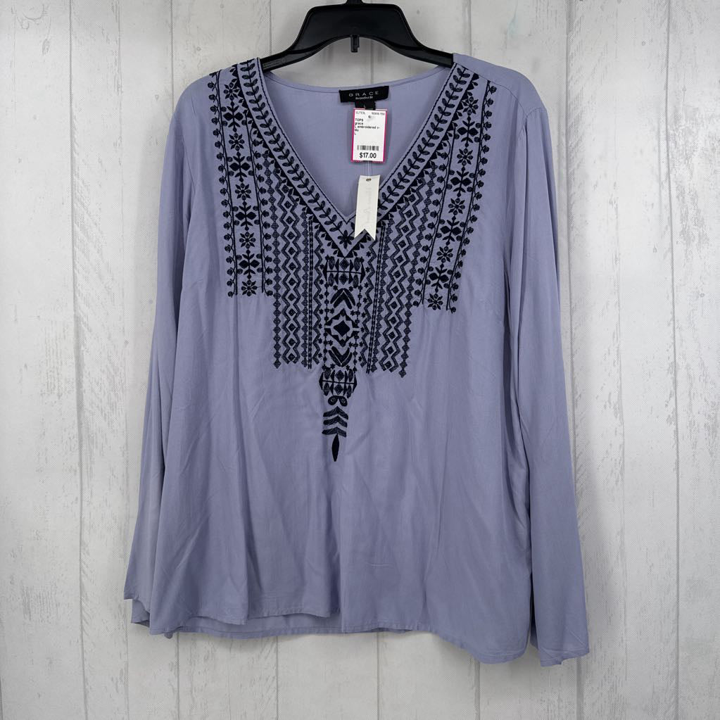 L embroidered v-neck l/s top