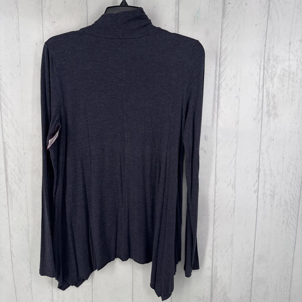 M l/s t-neck top