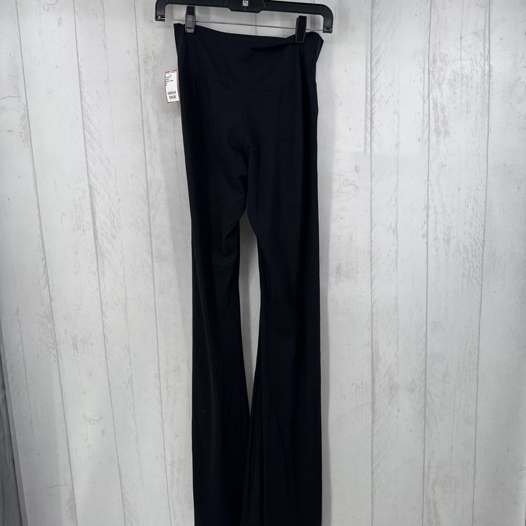 M pull on flare leggings