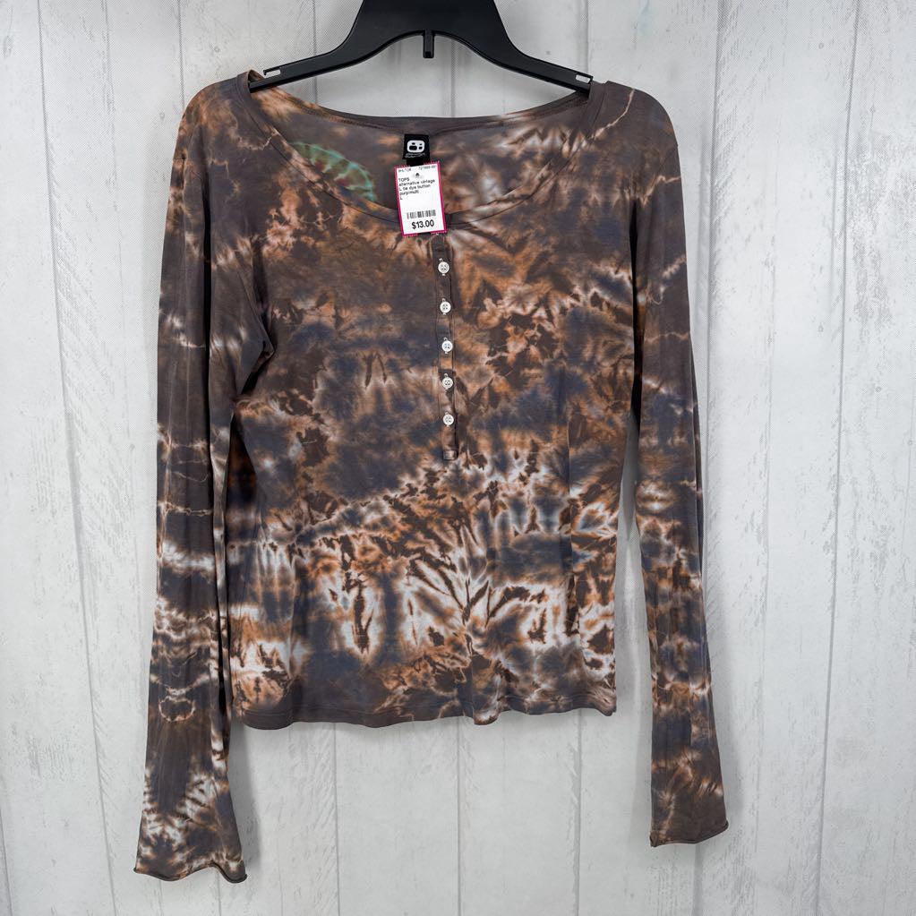 L tie dye button front l/s top