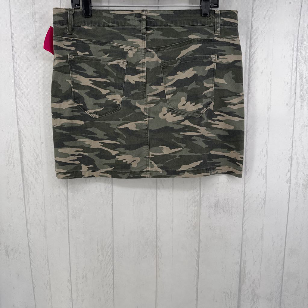 10 camo print skirt