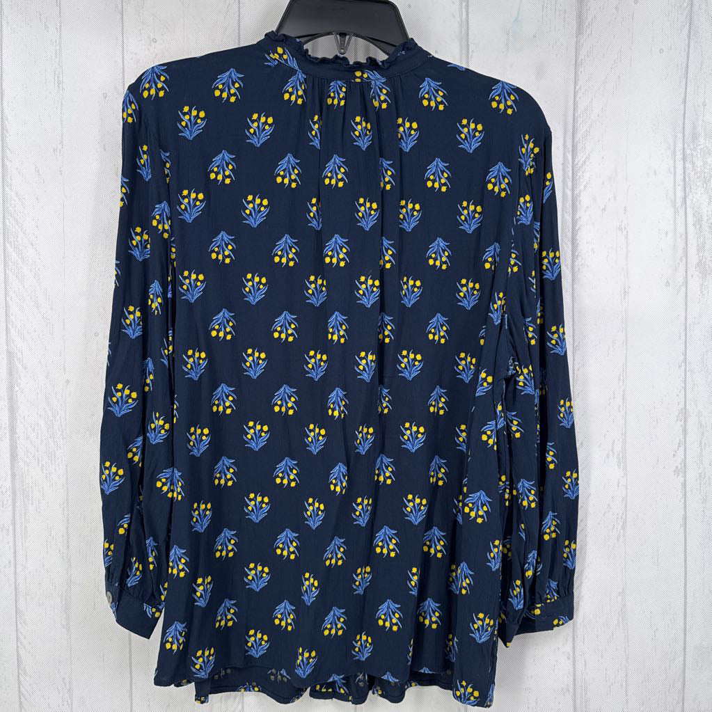 XL flo print button down l/s top