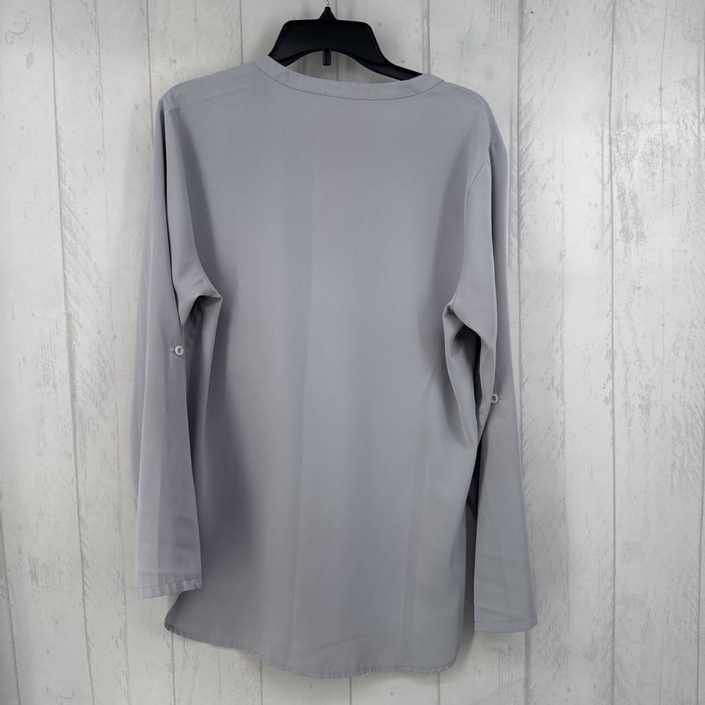 L v-neck l/s top