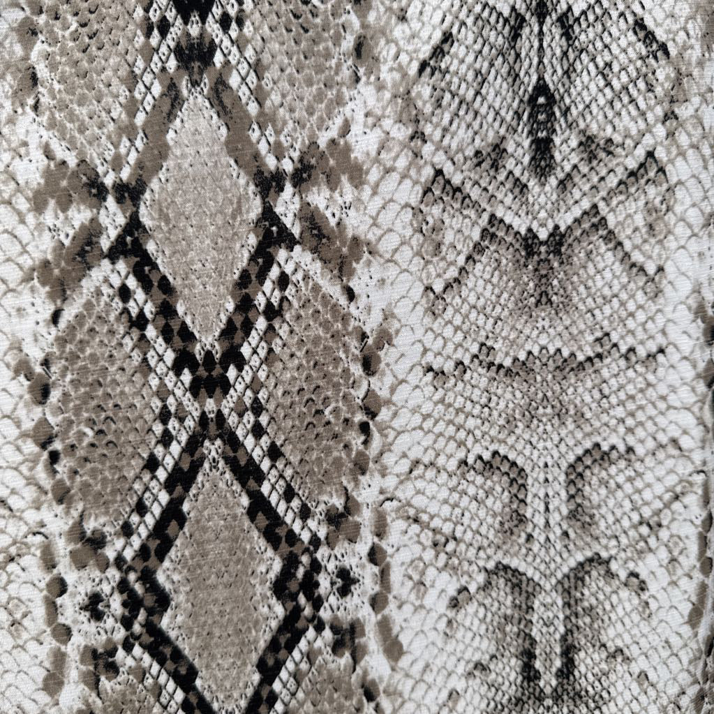 3X snakeskin print v-neck l/s tunic