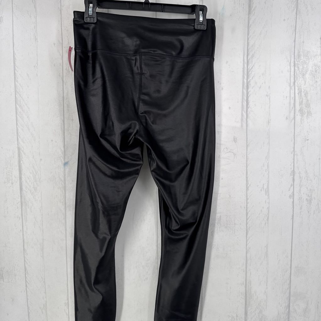M hi-rise faux leather legging