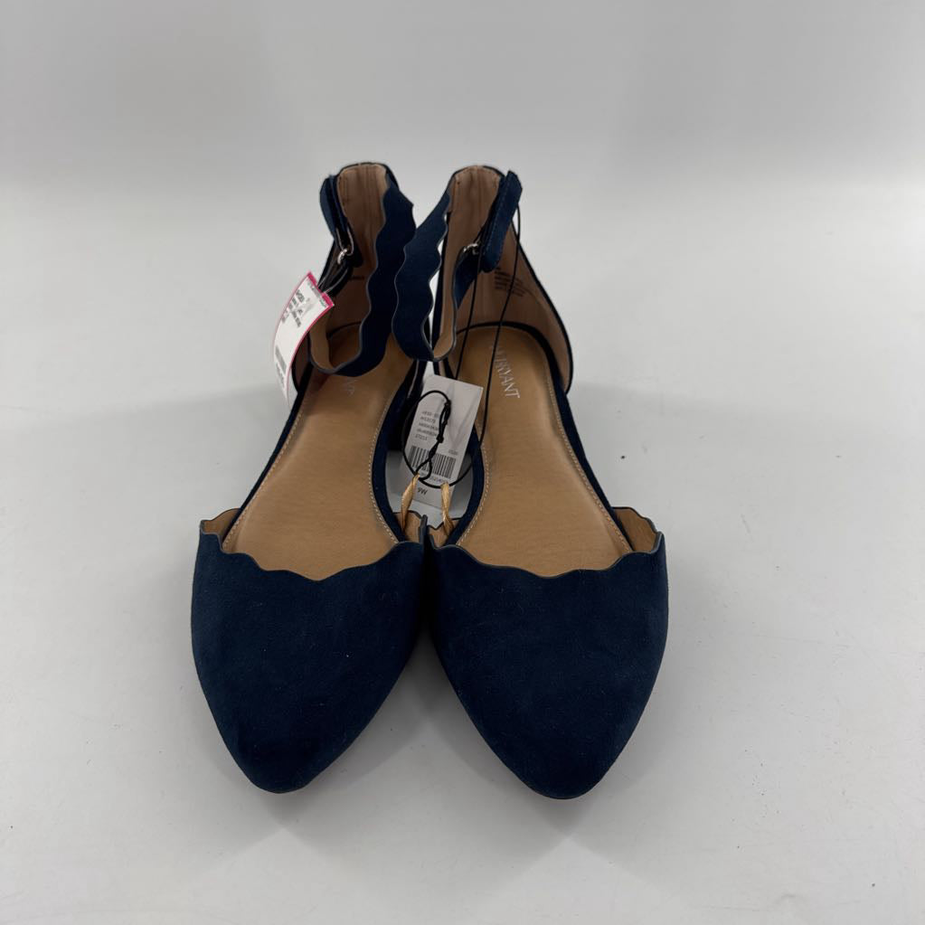 9W ankle strap scalloped edge flats