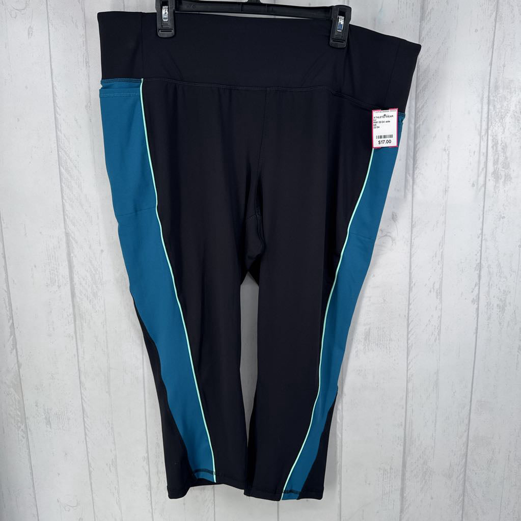 R60 22/24 side stripe capri leggings