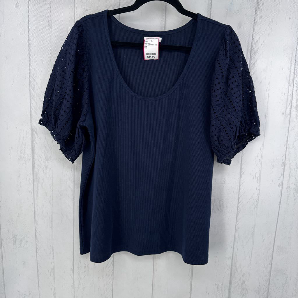 XXL eyelet s/s top