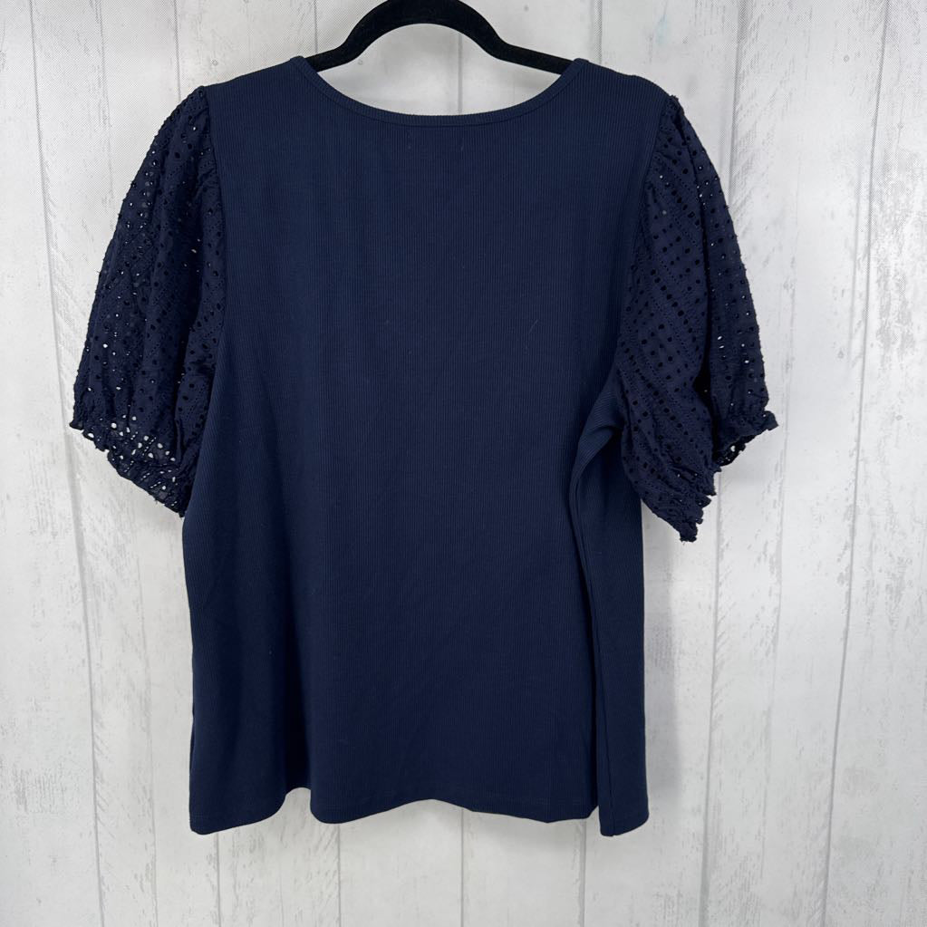 XXL eyelet s/s top