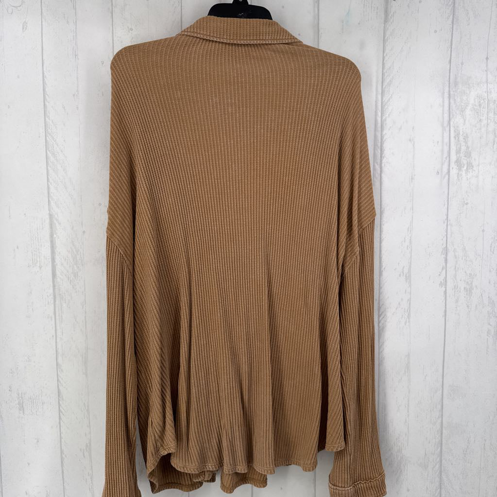 XL waffle knit button down l/s top