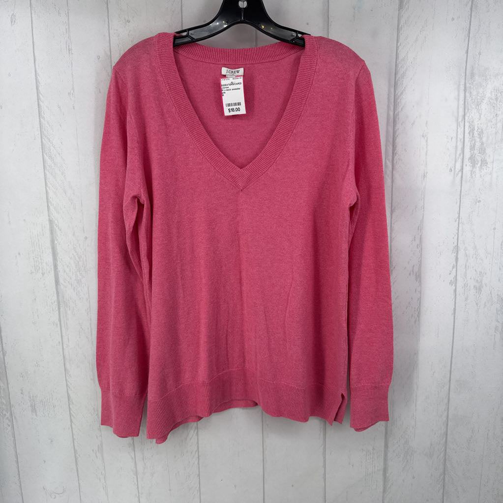 M v-neck sweater