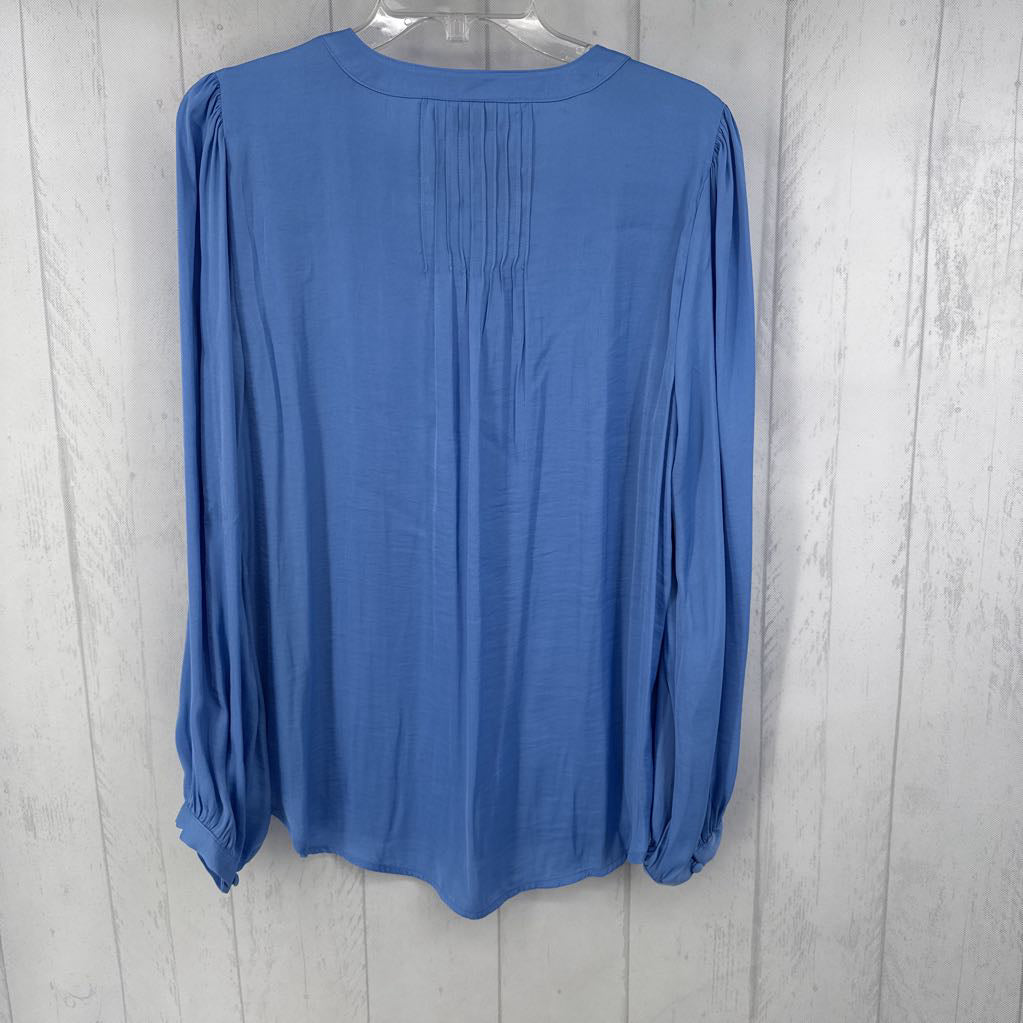 R37 L v-neck l/s top