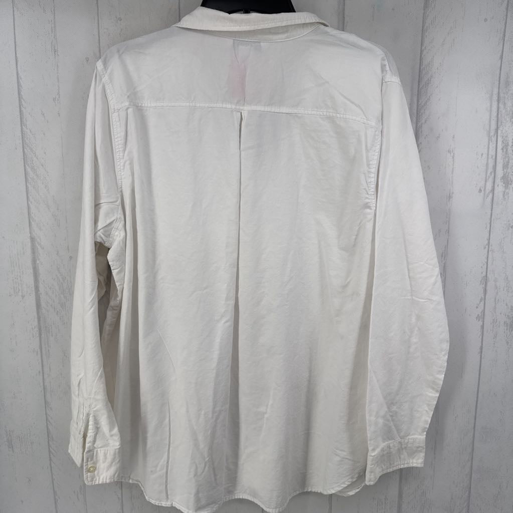 XXL button down l/s top