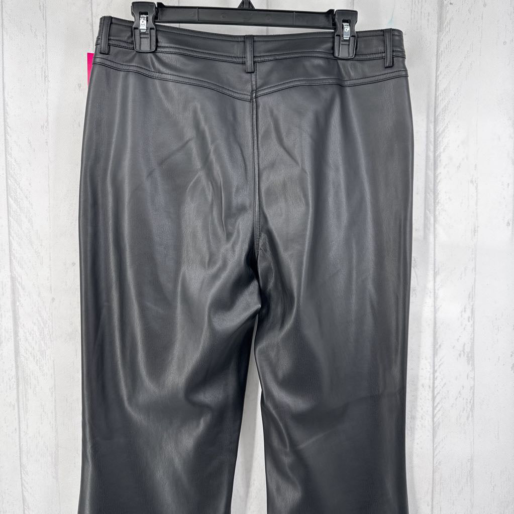 8 faux leather pant