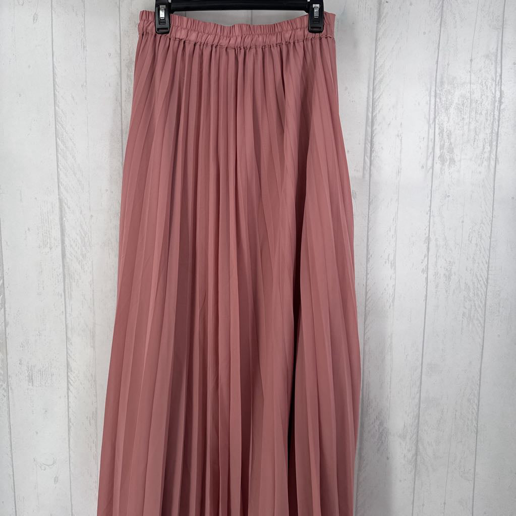 M pleated skirt