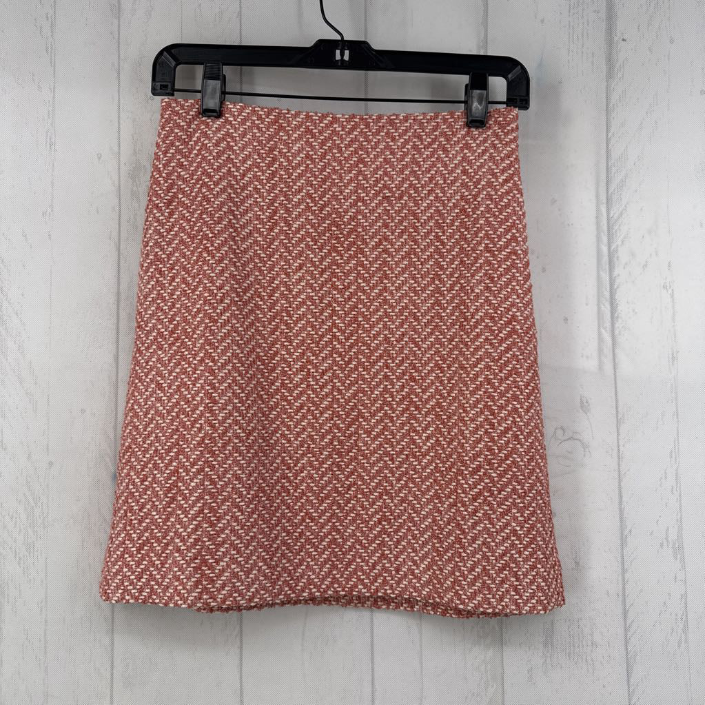 00 textured skirt
