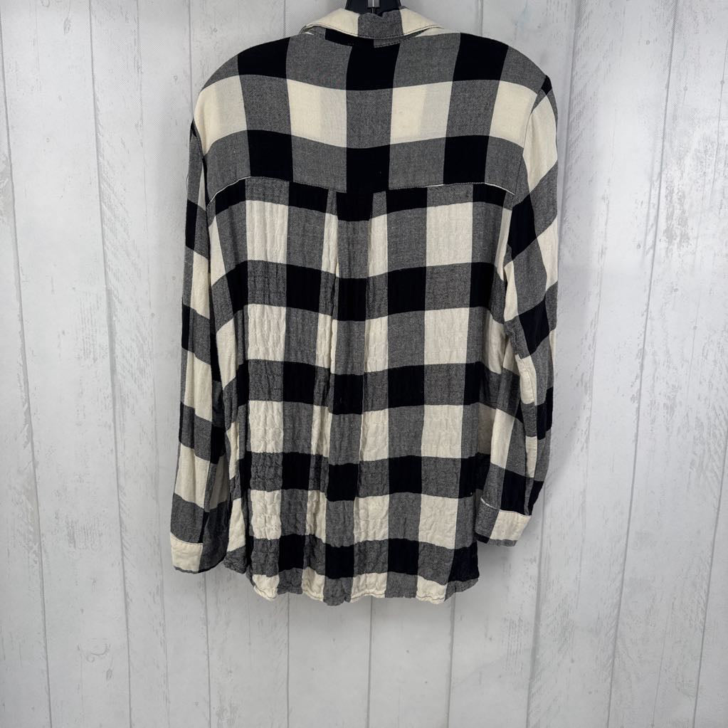 M plaid quarter button down l/s top