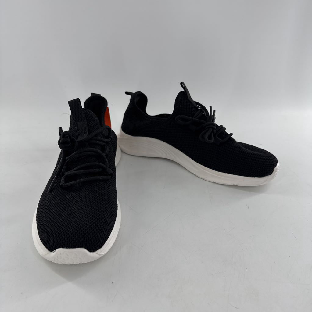 9 knit slip-on sneaker