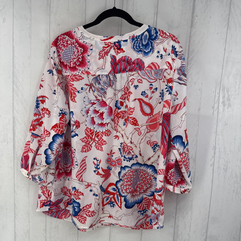 1x 3/4 slv half button flower top
