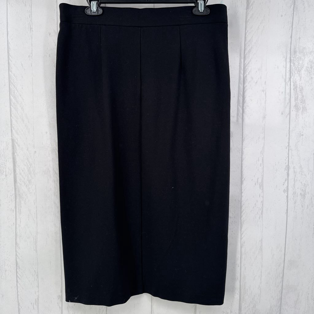 L pull-on skirt