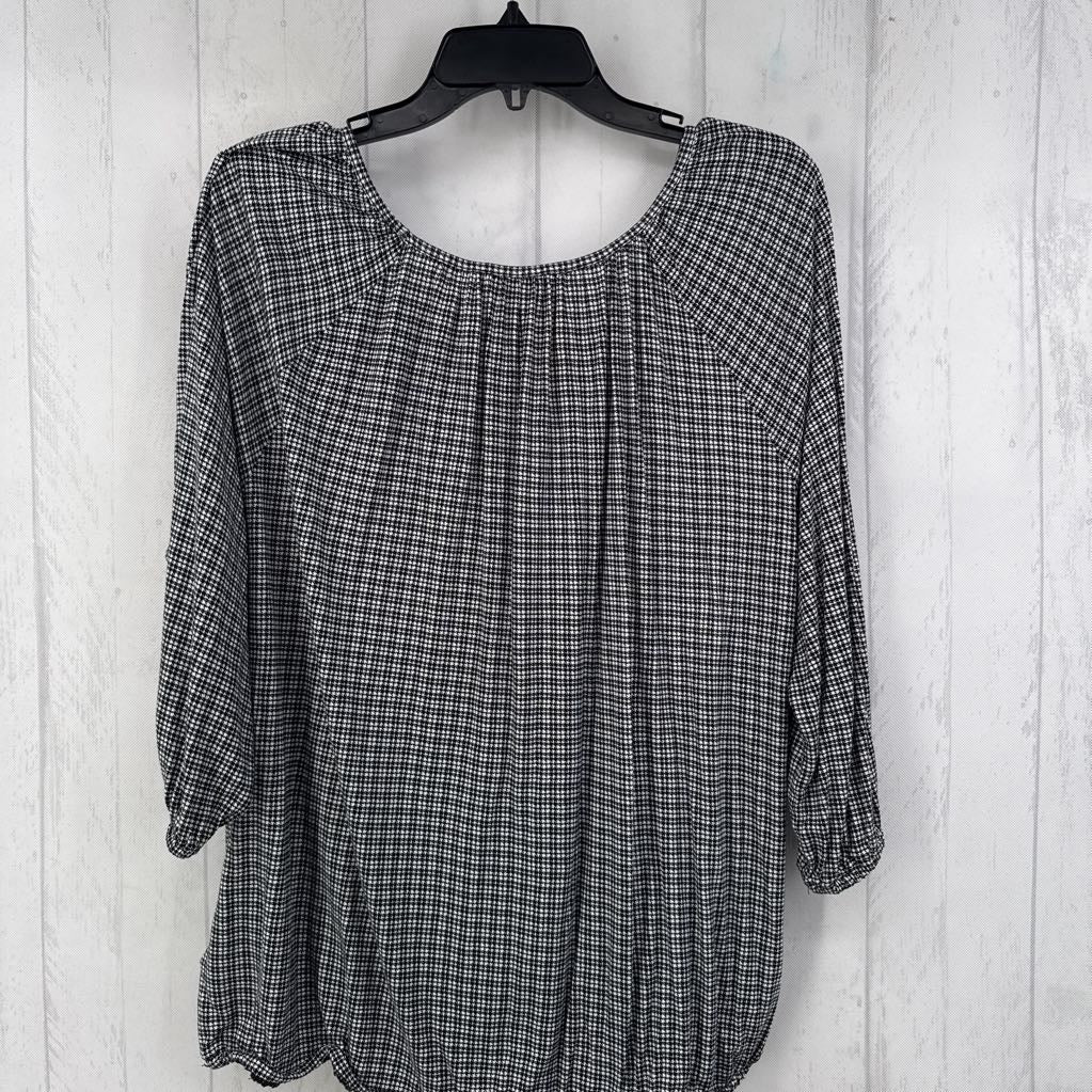 XL 3/4 slv houndstooth scoop neck top
