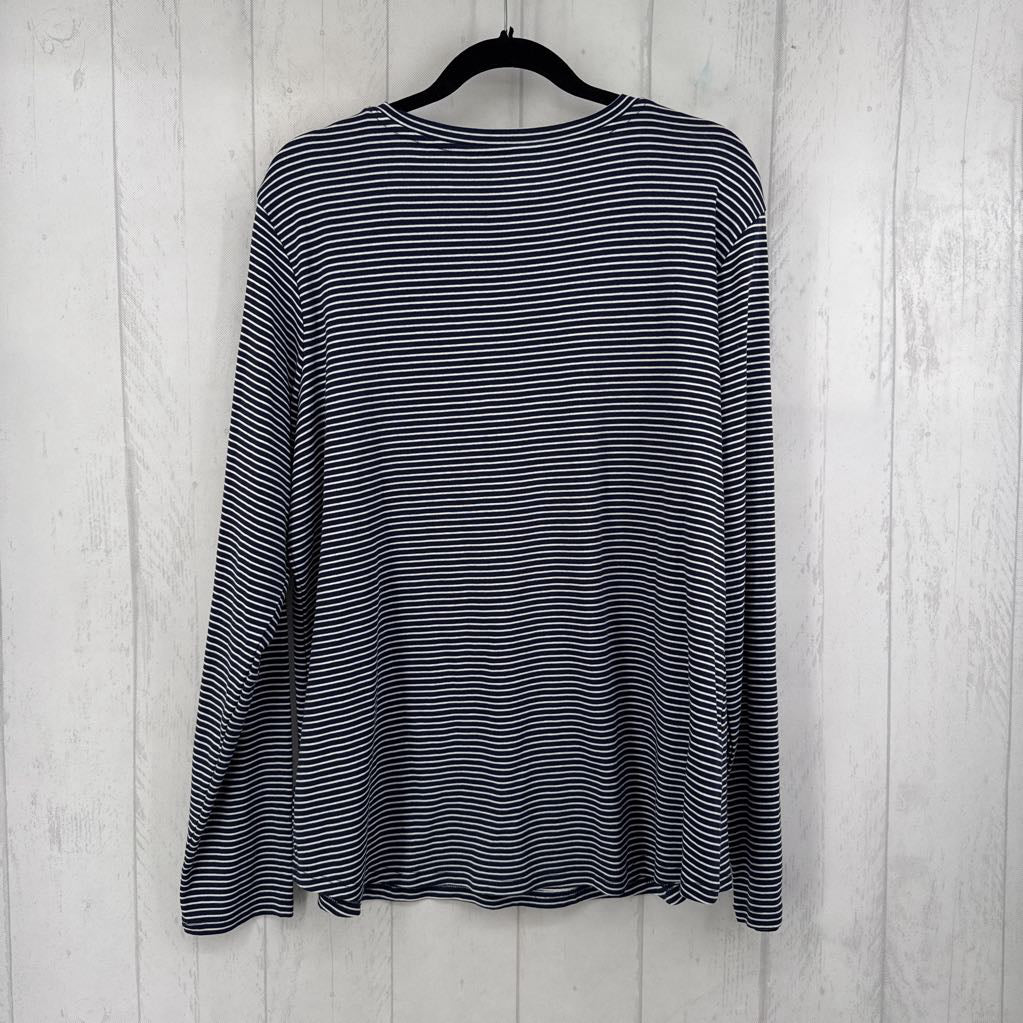 R30 XXL striped v-neck l/s tee