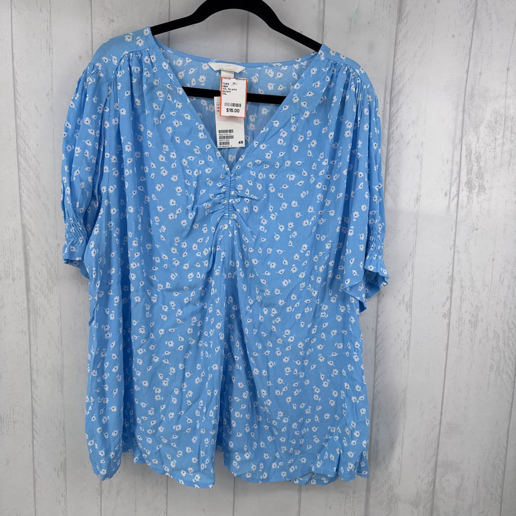 XXL flo print ruched v-neck s/s top