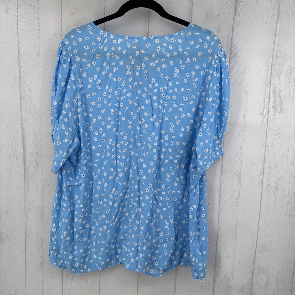 XXL flo print ruched v-neck s/s top