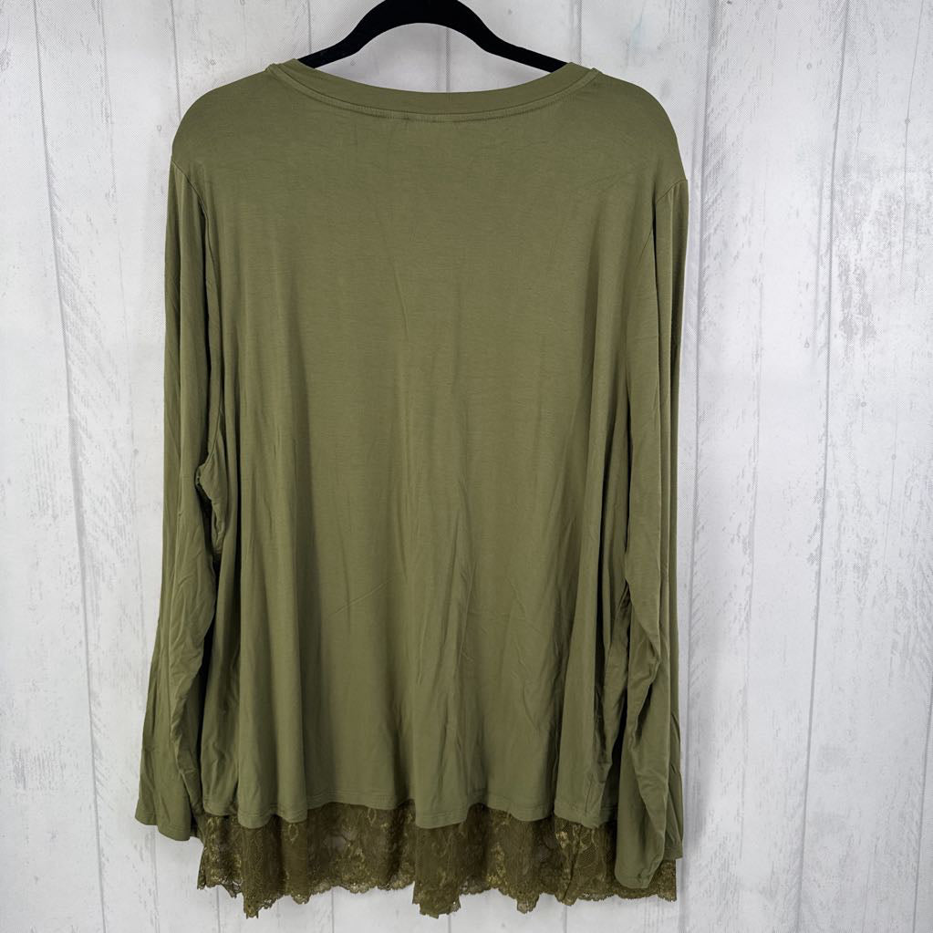 3X button down lace hem l/s top
