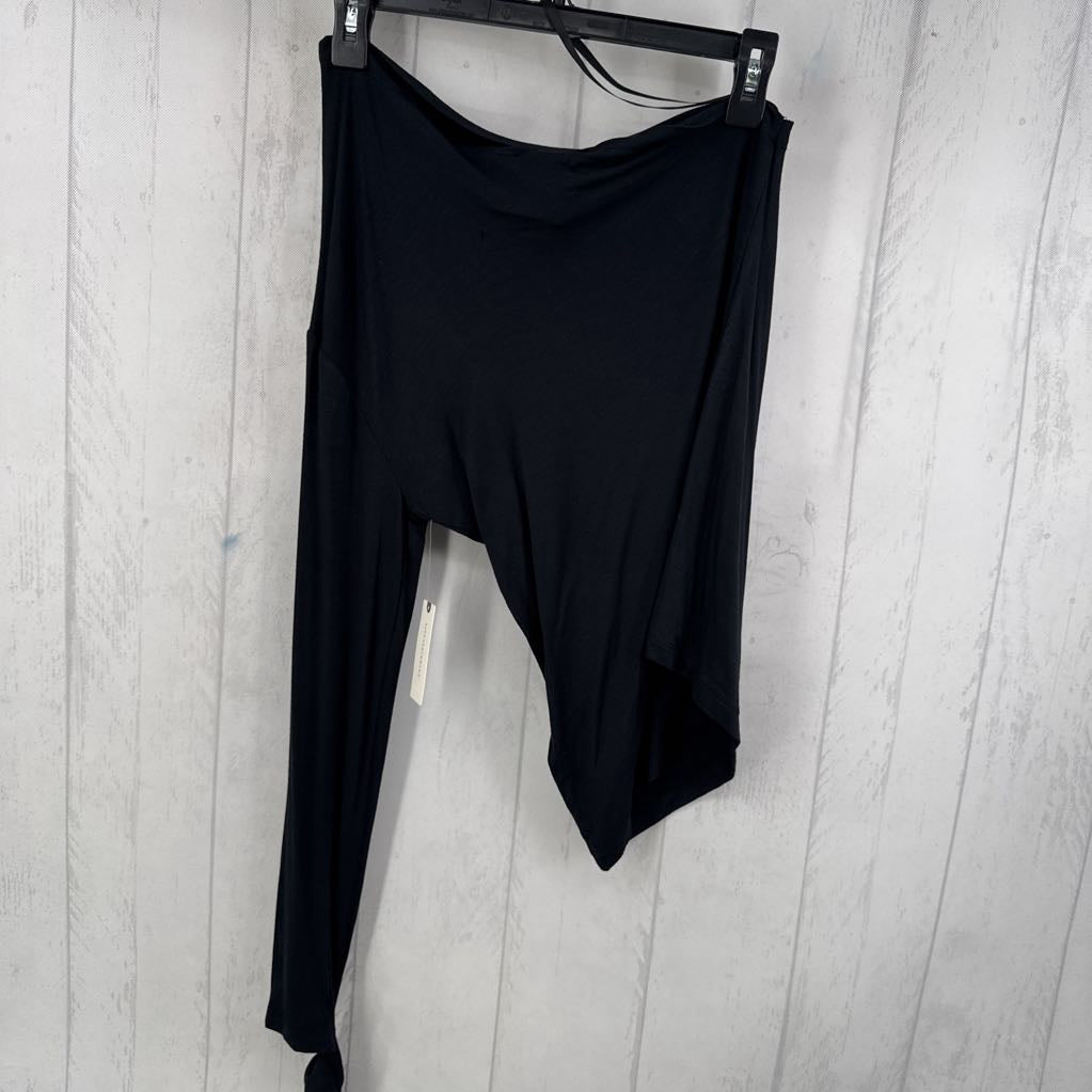 R68 S off the shoulder l/s top