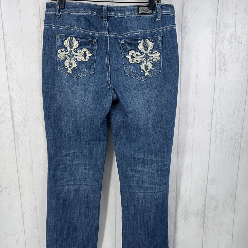 10-P bootcut jeans